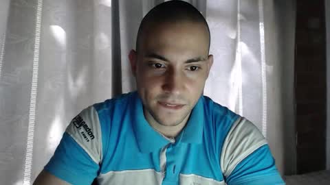 Snapshot of armando_2002 chatting on September 23, 6:47 pm ARMANDO online show from September 23, 6:47 pm