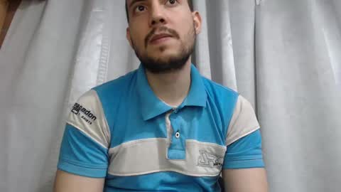 Snapshot of armando_2002 chatting on February 21, 2:39 am ARMANDO online show from February 21, 2:39 am