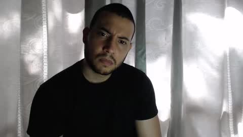 Snapshot of armando_2002 chatting on October 21, 7:06 pm ARMANDO online show from October 21, 7:06 pm