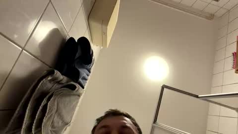 armyskater32 online show from March 22, 9:30 pm