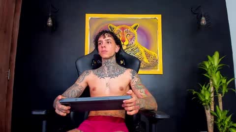 Aron ford online show from January 4, 6:40 pm