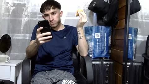 Aron G Franco online show from September 9, 9:26 pm