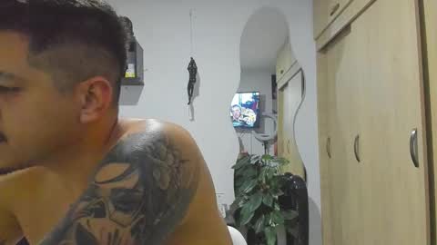 ARON  Independent model  online show from November 16, 8:16 am