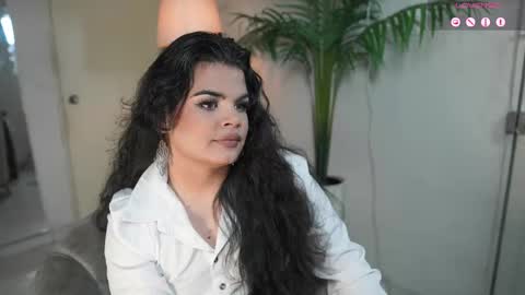 Chloe  online show from September 24, 11:11 pm