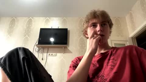 artem228play online show from June 3, 2:14 am