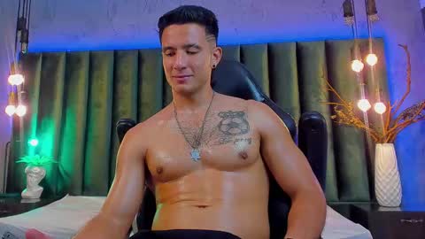 Arthur online show from December 13, 4:38 pm