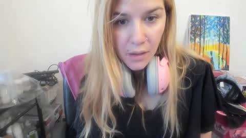 MIA online show from February 5, 10:41 am