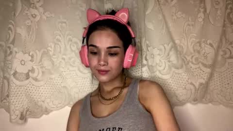 Amina online show from January 9, 7:19 pm