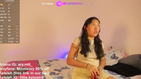 Ariana and Kelsieh online show from December 14, 11:23 pm