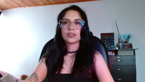   Independent Model online show from October 17, 8:35 pm