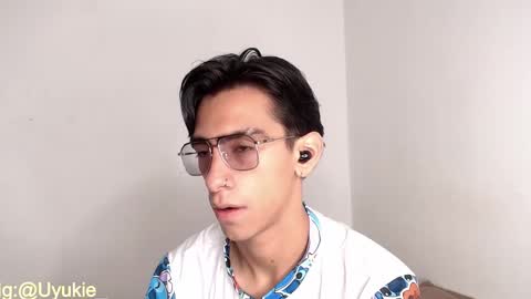 Ash online show from October 30, 2:01 am