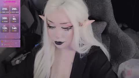 Sasha next stream December 4st  at  0000- 0030 am German time online show from December 17, 11:55 pm