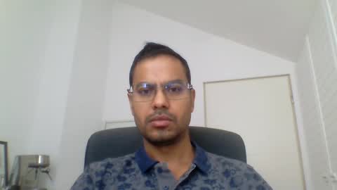 asharma1984xyz online show from July 24, 6:43 am