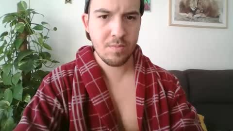 ashiat online show from December 16, 9:24 am