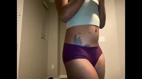 ashley865944 online show from March 2, 6:05 am