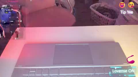 Ashley online show from March 9, 2:49 am