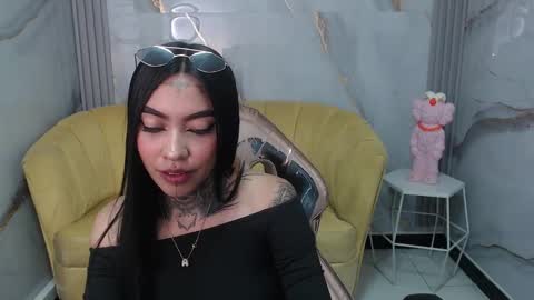 ashley_blum_v online show from September 9, 8:09 pm