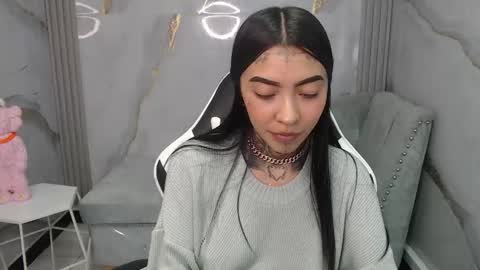 ashley_blum_v online show from November 4, 8:21 pm