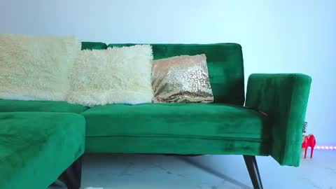 ashley_is_heree online show from April 18, 6:26 am