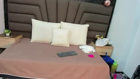 ashley_miller26 online show from July 21, 11:23 am