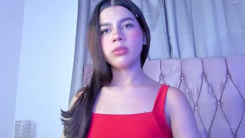 Snapshot of ashley_piinkk chatting on February 4, 6:14 am Ashley online show from February 4, 6:14 am