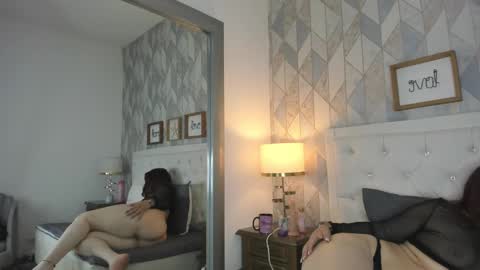 ashley_stone7 online show from November 7, 8:00 pm