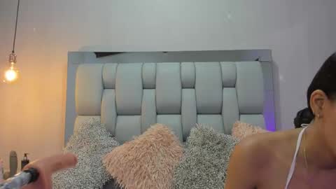 Snapshot of ashleyhiil2 chatting on October 16, 4:12 am AshleyHill online show from October 16, 4:12 am