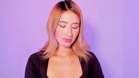 Snapshot of ashleyroys_111 chatting on October 13, 2:30 pm dahiana online show from October 13, 2:30 pm