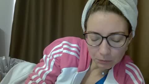 Ashley online show from November 14, 8:38 am