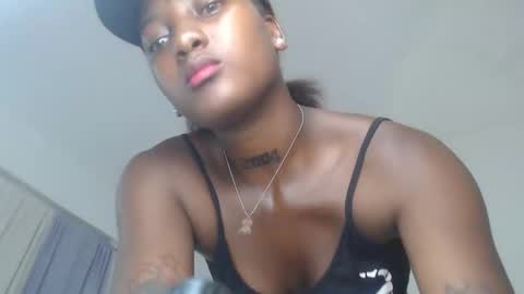 AshlieGreen online show from March 7, 7:19 am