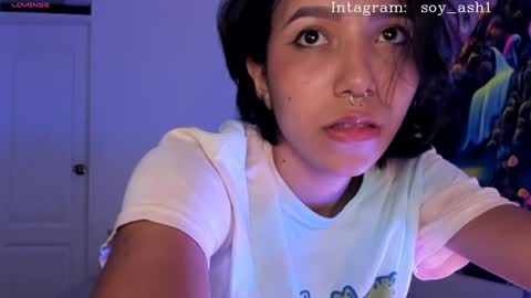 Snapshot of ashlleycam chatting on January 3, 7:27 am Fer online show from January 3, 7:27 am