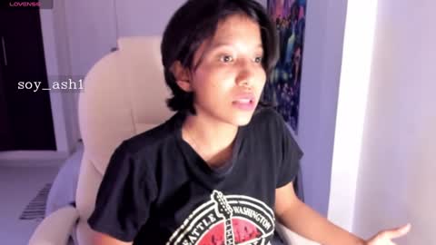 Snapshot of ashlleycam chatting on December 5, 1:31 am Fer online show from December 5, 1:31 am