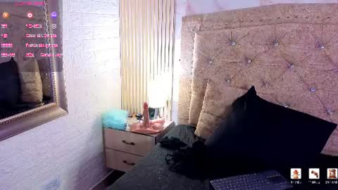 ashlybloom1 online show from July 18, 12:40 pm