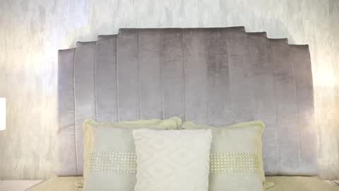 Paula Baleta  online show from January 16, 3:45 am