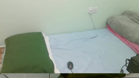 ashyneil_ online show from May 25, 7:58 am