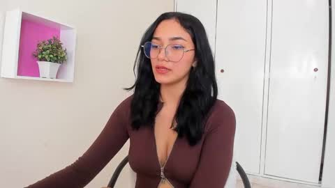 Camila online show from February 11, 6:01 pm