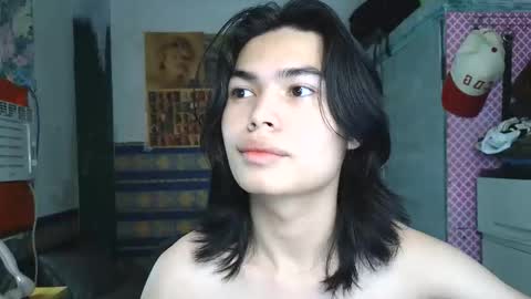 asian_babyboi online show from March 9, 5:45 am