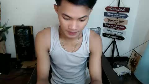 asian_lover05 online show from October 21, 6:22 pm