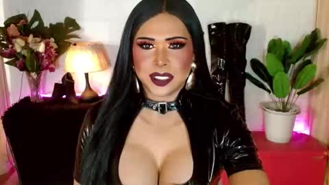 nicole online show from October 19, 7:29 pm