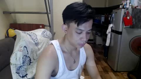 asiandreamboyx online show from March 6, 8:09 am