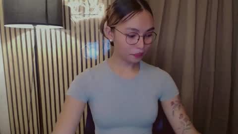 Snapshot of asianhottiesttamira chatting on October 23, 5:42 am HI IM TAMIRA LOOKING FOR SERIOUS RELATIONSHIP online show from October 23, 5:42 am