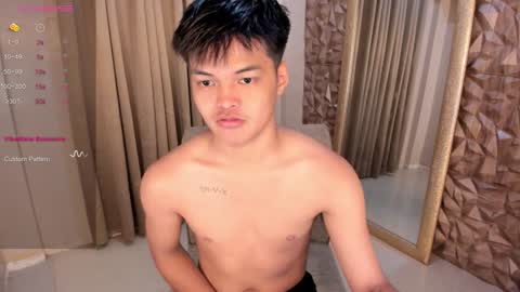 Snapshot of asianhugescott chatting on February 8, 12:28 am VICTORIA SCOTT online show from February 8, 12:28 am