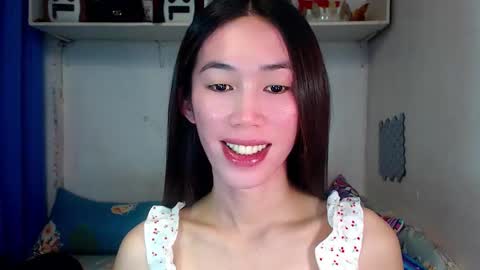 J A D E online show from March 3, 10:44 am