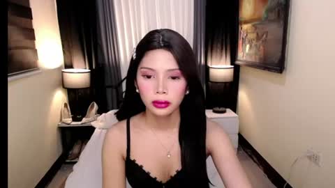 kim online show from July 11, 6:11 pm