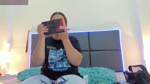  Aslhyn  online show from September 15, 6:42 pm