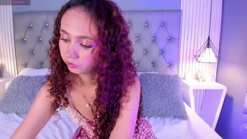 A S L Y   S A N D E R online show from January 8, 4:29 am