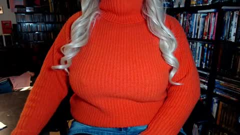 Aspen Vale online show from November 12, 2:03 am