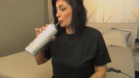 Ash online show from February 4, 8:29 am