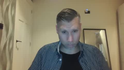 Assmani28 online show from December 24, 11:33 pm