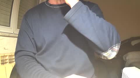 astelover online show from December 24, 6:28 pm